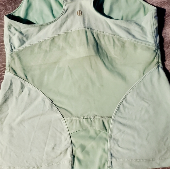 Lululemon - Picture 2 of 2